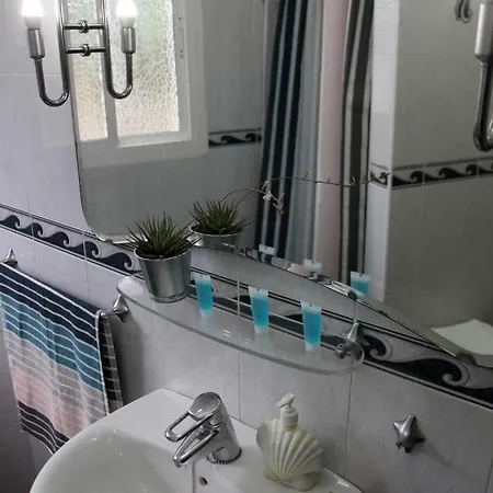 Eden Villa *